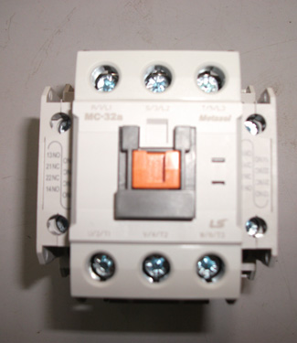 CONTACTOR 32A